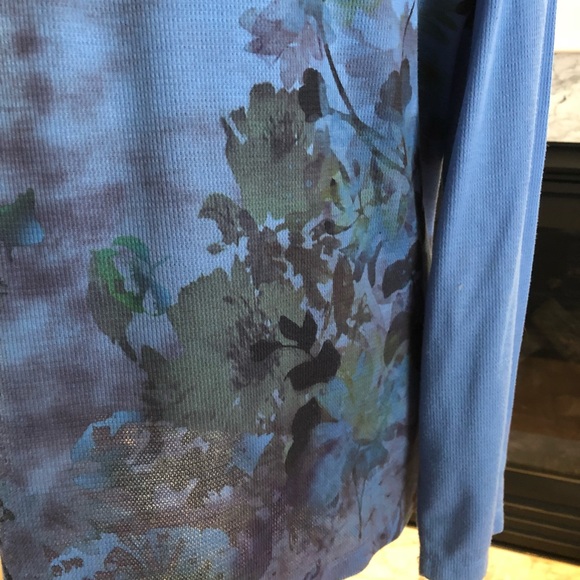 Appropriate Behavior Blue Floral Blouse - Picture 5 of 5